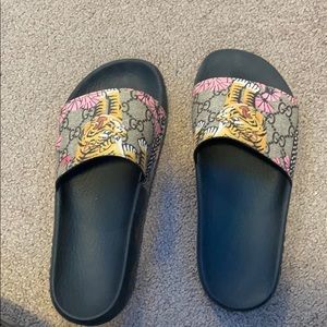 gucci slides